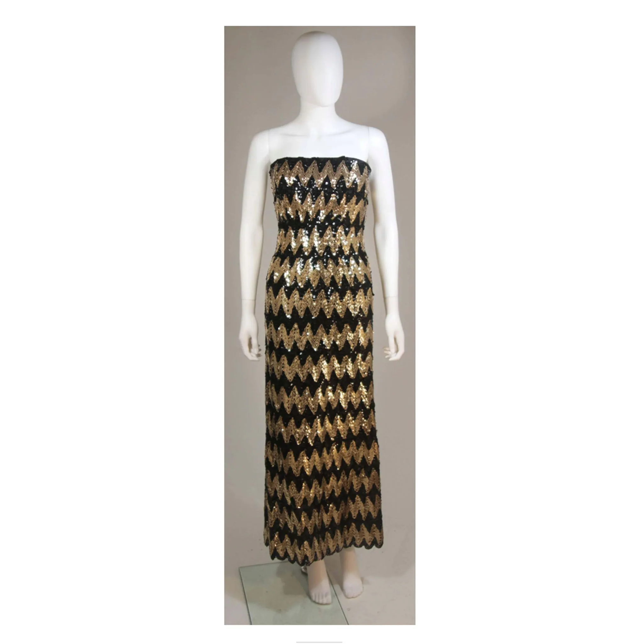 ARNOLD SCAASI Strapless Black and Gold Knit Sequin Gown Size 2-4