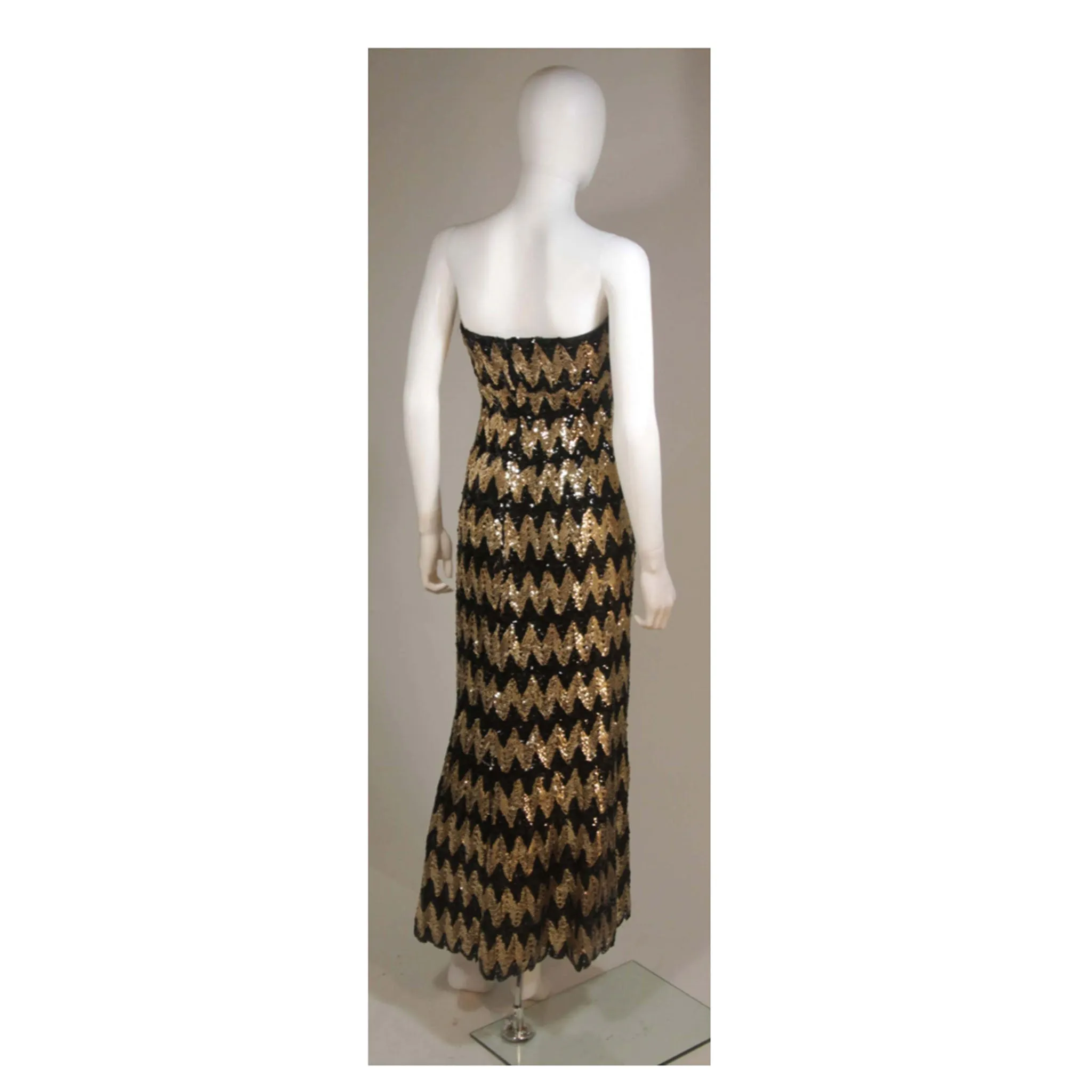 ARNOLD SCAASI Strapless Black and Gold Knit Sequin Gown Size 2-4