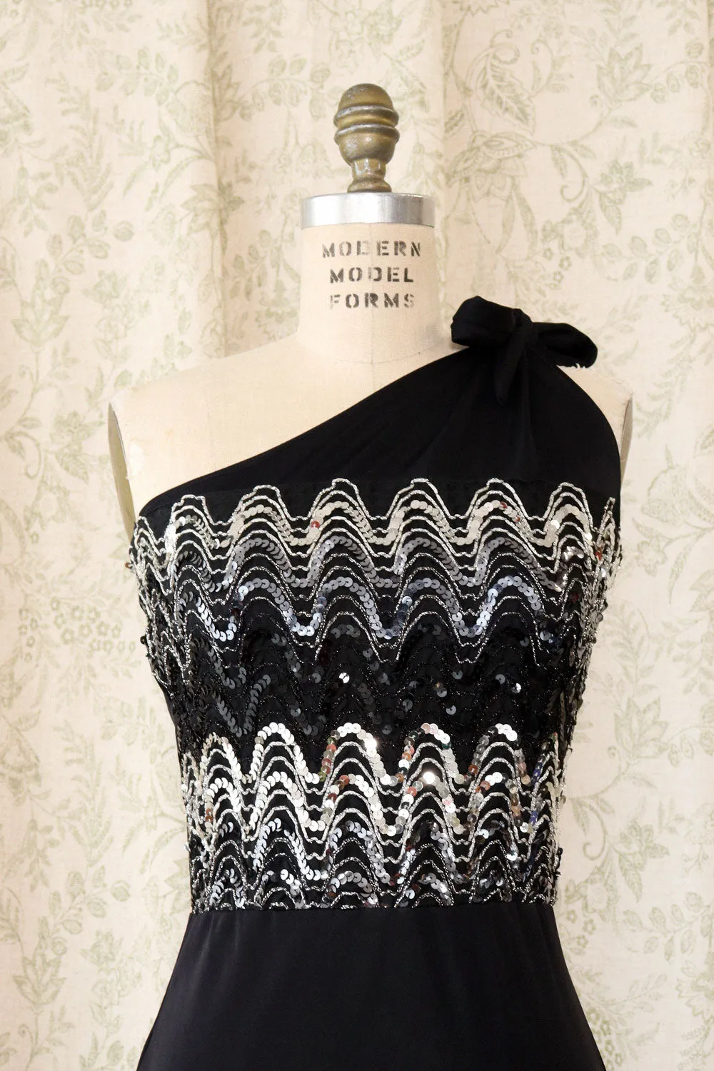 Asymmetrical Sequined Dress XS/S