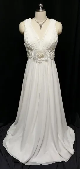 NEW - GLAMOROUS OLEG CASSINI GODDESS PLEATED EVENING GOWN, CRUISE OR  WEDDING GOWN ADORNED WITH A HUGE ROSE