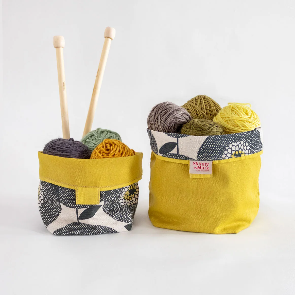 Reversible Soft Bucket - Flowerfields - Penny Black