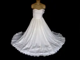 *VINTAGE GORGEOUS FLOWER PETAL GRAND SWEEP TAFFETA EVENING GOWN WITH METAL ZIPPER